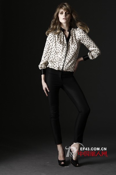 SAKINA M’SA帅气风格随心搭 简约时尚晒身材