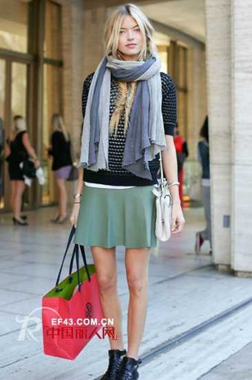 这个季节出街拗造型怎能少了丝巾和围巾