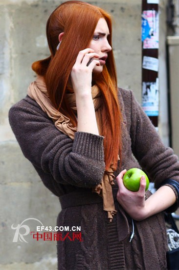 这个季节出街拗造型怎能少了丝巾和围巾