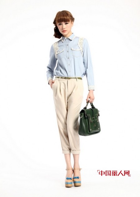 Fay-Fayee女装秋冬上新 轻松打造职场清甜淑女风