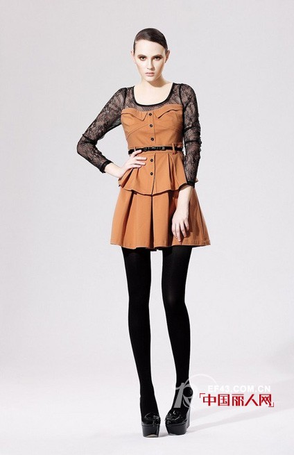 卓姿乔雅女装   为经销商提供全方位的营运服务