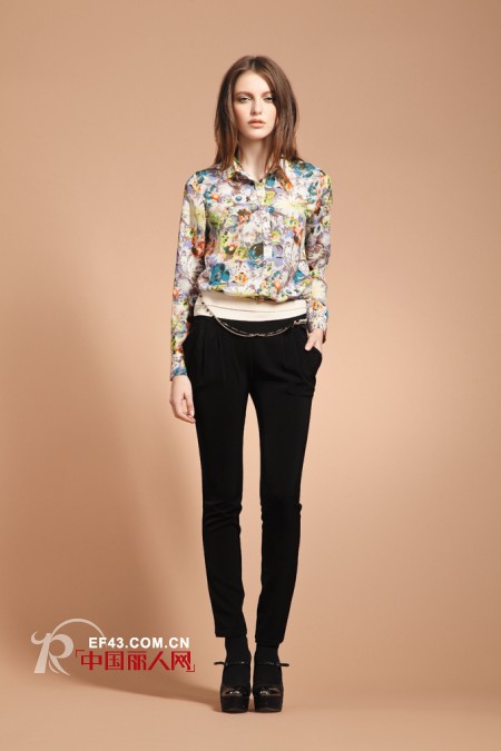 时尚年代:时尚服装颜色搭配的基本原则