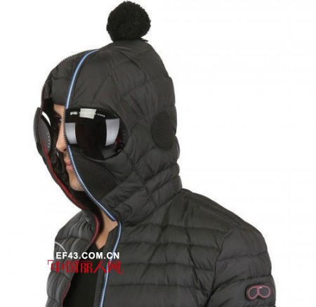 谷歌推出天价羽绒服  似木乃伊带了黑墨镜