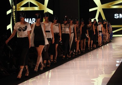 时装盛宴的殿堂,续写梦的传奇——优美世界第六届“成功老板杯”时装秀