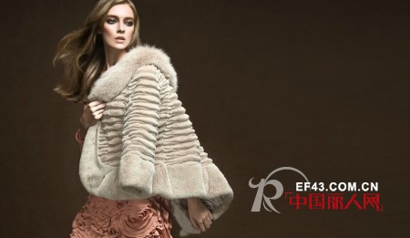 卡索品牌女装 时尚女性们的职场利器