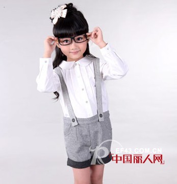 风镜小鸭时尚休闲童装  丰富孩子的多彩生活