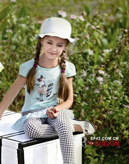 凡兜童装  从孩子身上找寻最真挚的感动