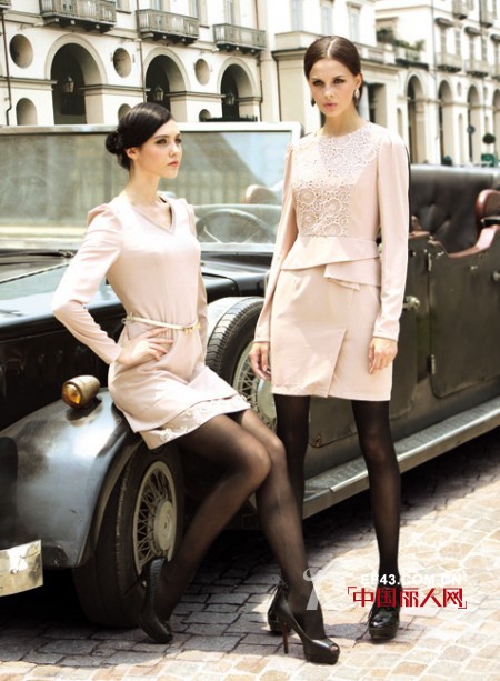 GAIAGIRL女装这样搭 时尚高贵凸显女人气质