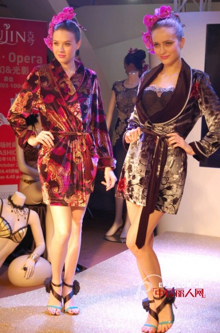 上海国际时尚内衣展  古今内衣上演魔幻与光影