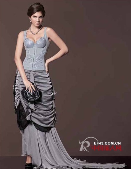 茜比 - Classico Bellezza