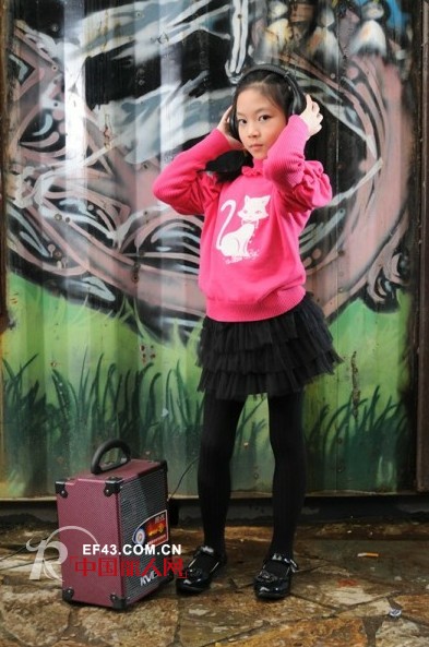 全国十大童装品牌西瓜太郎 儿童少年的好朋友