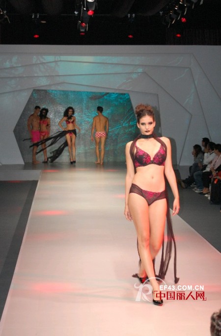 上海国际时尚内衣展 综合时尚品牌内衣泳装秀