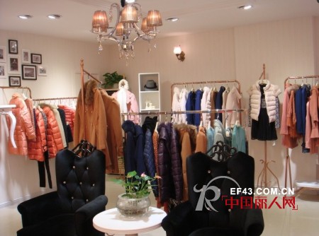 热烈庆祝艺素国际女装江西南昌专卖店顺利开业