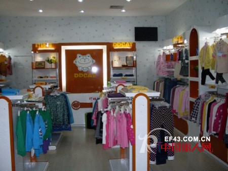 热烈庆贺叮当猫童装德阳店开业!!