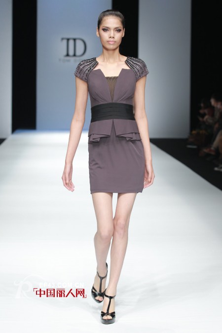 中国国际时装周:TOM DONG•董怀光高级定制时装发布会