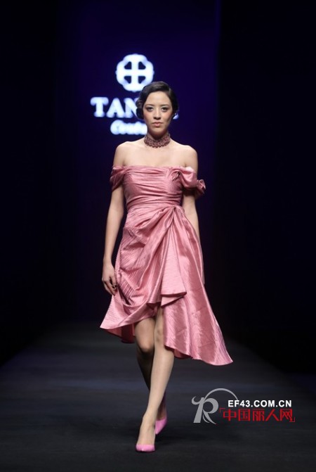 中国国际时装周:TANYA Couture•王燕喃高级定制发布会