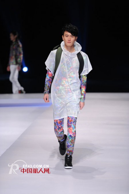 中国国际时装周:乔丹·赵子瑞运动装发布2013春夏新品