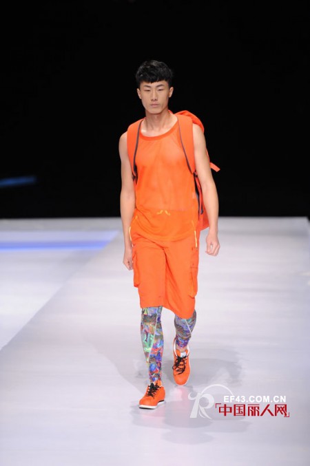 中国国际时装周:乔丹·赵子瑞运动装发布2013春夏新品