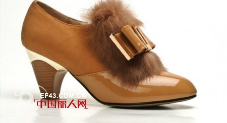 缝叶鸟秋冬女鞋 潮女就爱“毛绒绒”