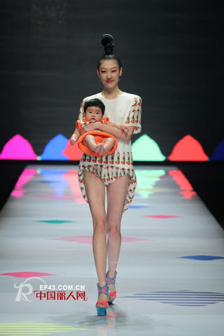 中国国际时装周:OUDIFU•李祖亮2013春夏时装发布会