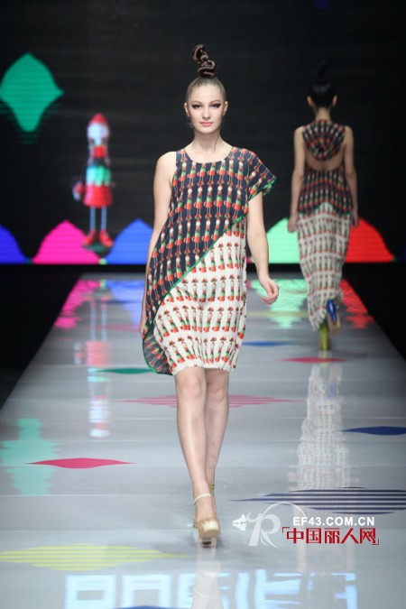 中国国际时装周:OUDIFU•李祖亮2013春夏时装发布会