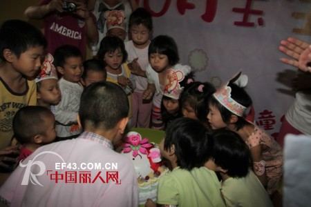 Pencil club 10月宝宝生日会隆重举行