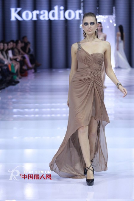 珂莱蒂尔·房莹2013春夏“新乌托邦”主题发布会