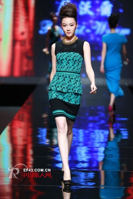 中国国际时装周:蕾沃尔·庄淦然时装发布会