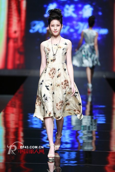 中国国际时装周:蕾沃尔·庄淦然时装发布会