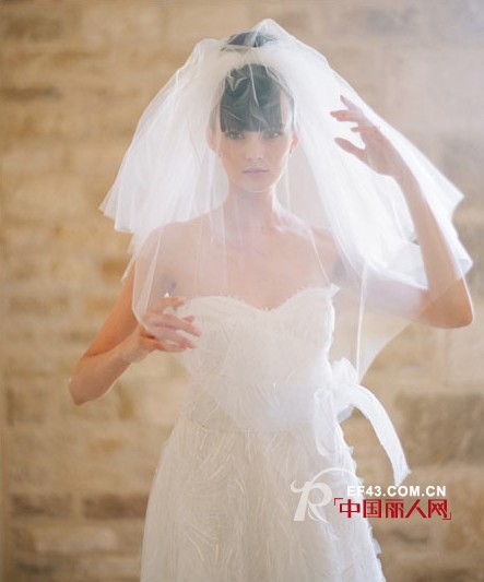 The Knot Winter 2012婚纱系列感受甜蜜花香