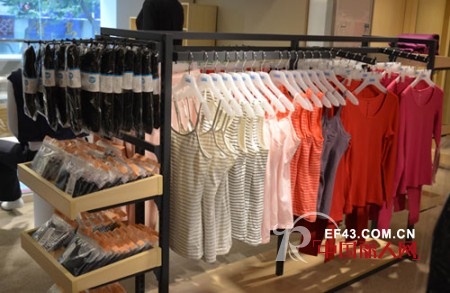 CASS佳适服饰召开“佳适扬帆 领航内搭”订货会