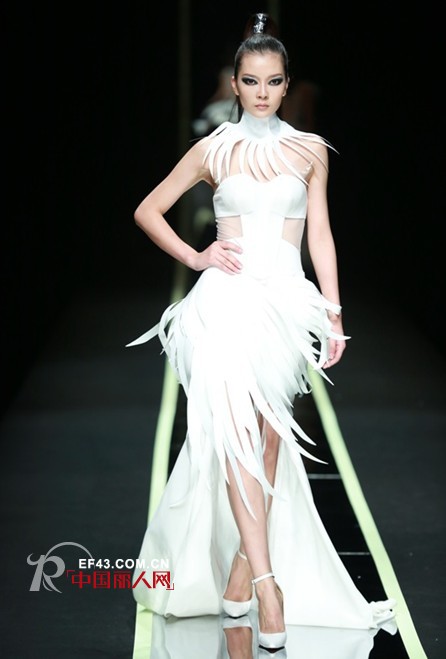 中国国际时装周:“耀若名伶”郝佳时装发布会