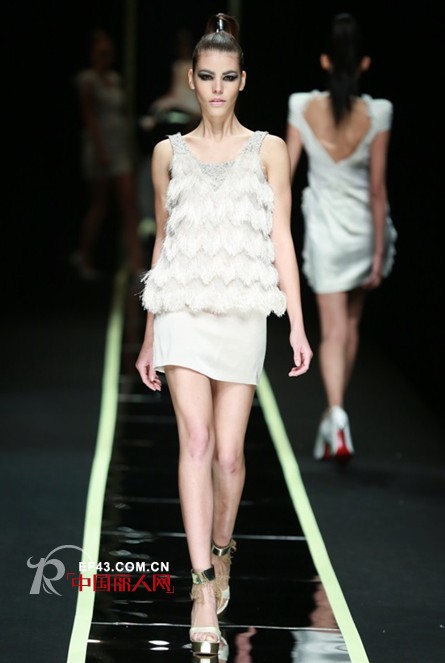 中国国际时装周:“耀若名伶”郝佳时装发布会
