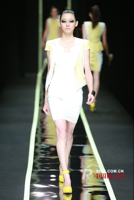 中国国际时装周:“耀若名伶”郝佳时装发布会