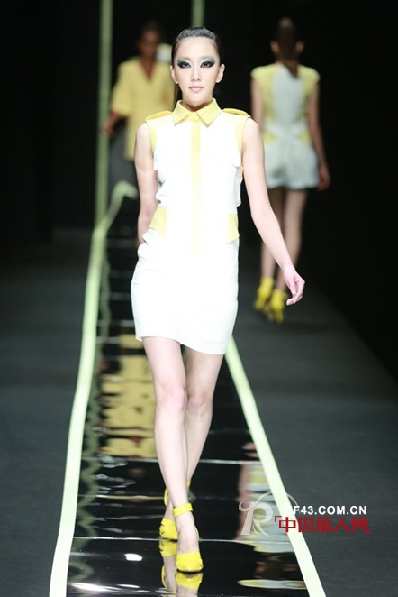 中国国际时装周:“耀若名伶”郝佳时装发布会