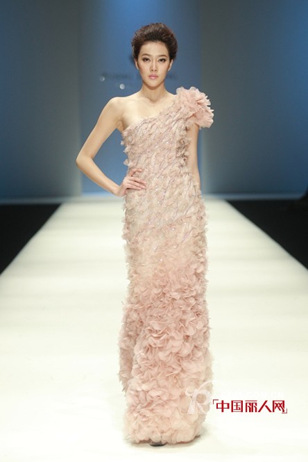 “无界•意境”Zhang jingjing•张京京高级定制发布会