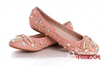 达芙妮S.H.E限量Selina婚礼定制系列完美发售