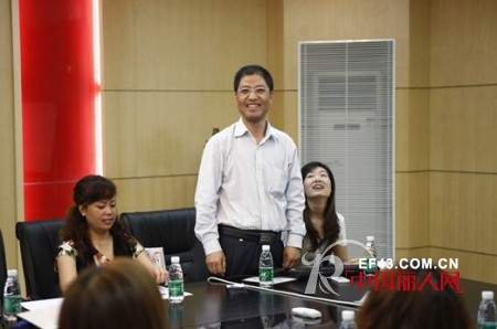 热烈庆祝韩丽尔内衣第二届终端商研讨会隆重召开