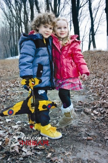 水孩儿:打造款式简约,色彩绚丽的儿童时尚休闲