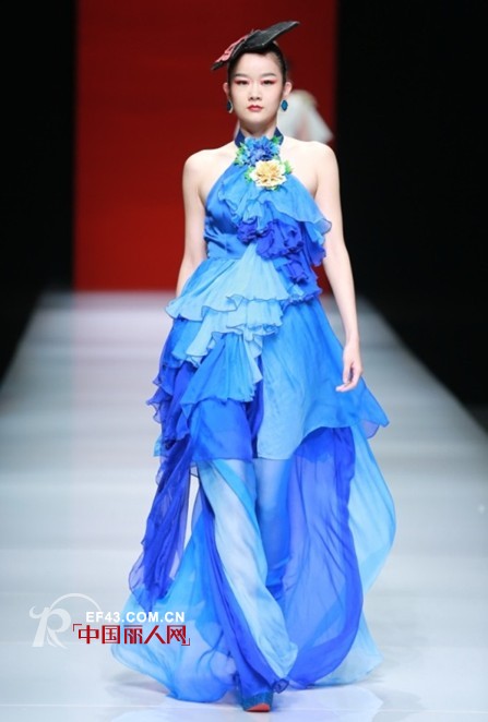 中国国际时装周:“绣·唐婕”卡特丽·唐婕2013春夏时装发布