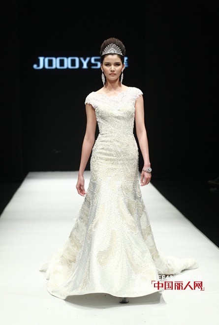 金绎·赵亚坤发布2013年春夏婚纱礼服