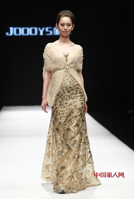 金绎·赵亚坤发布2013年春夏婚纱礼服