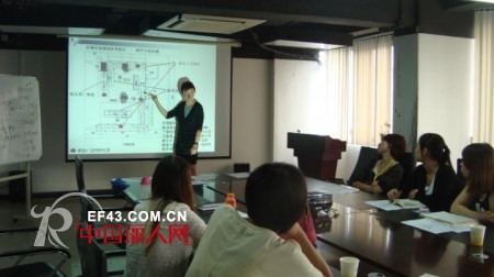 沙场点兵 决胜终端——卡琪屋首批终端导购晋级特训营纪实