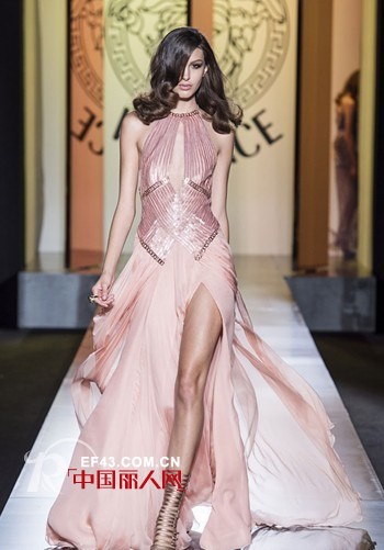 回顾Atelier Versace2012/2013秋冬定制时装秀