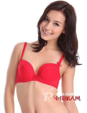 Etam Lingerie少女内衣  “蛇妖”本命年红起来