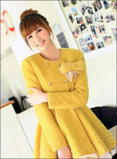 秋冬亮色衣服搭配 做闪亮焦点