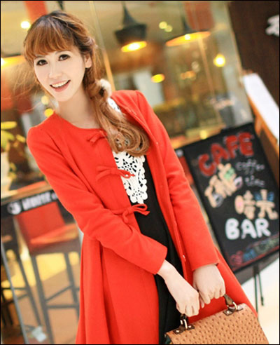 秋冬亮色衣服搭配 做闪亮焦点