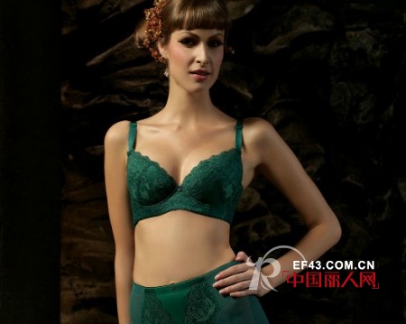 妒嫉塑身内衣  重视不穿内衣时的体形获得矫正的效果