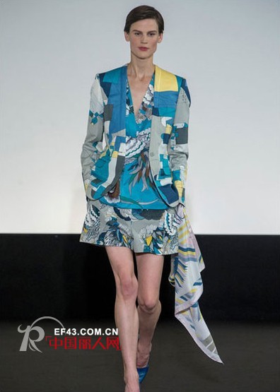 Hermes（爱马仕）2013春夏女装系列  跟你一起“旅行”