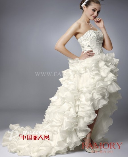 FAMORY婚纱编织每一位新娘的梦